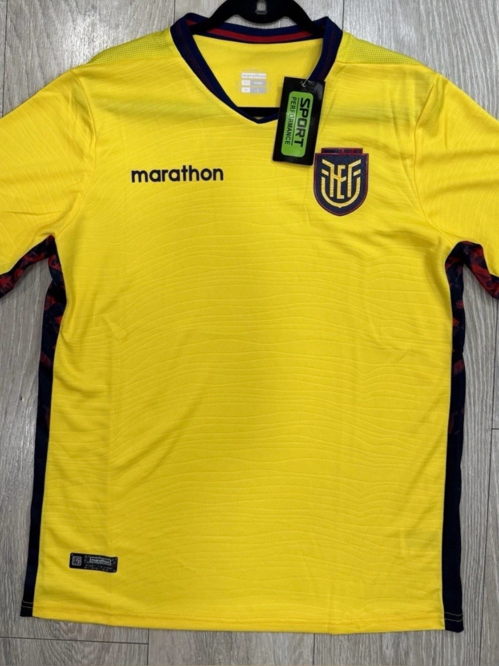 ✅NWT Ecuador World Cup 2026 Soccer Jersey